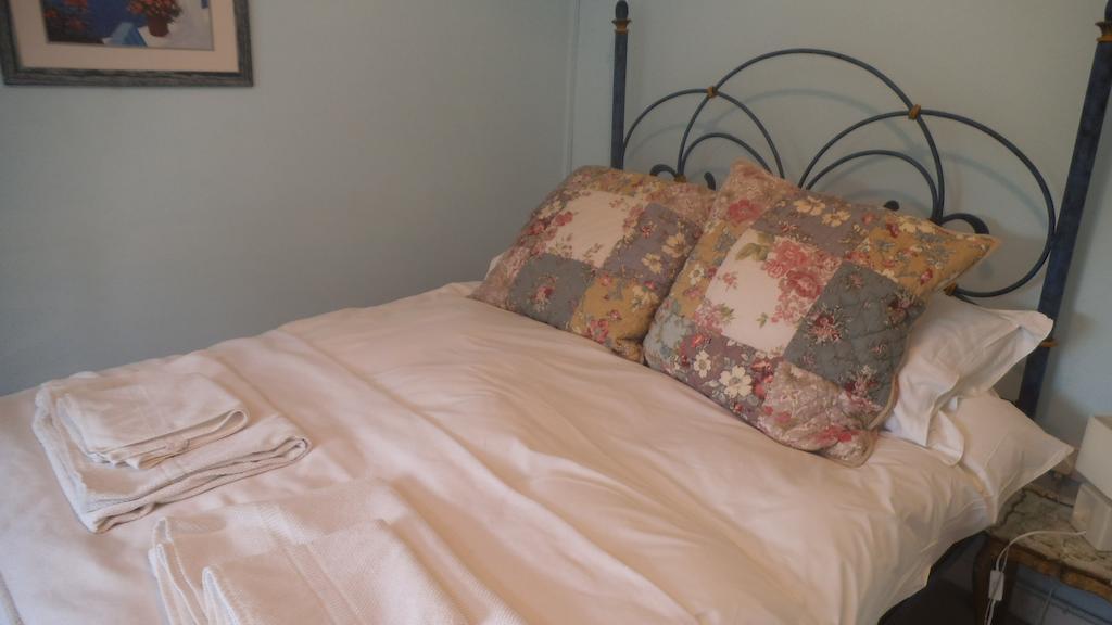 Honeysuckle Cottage Bourton-on-the-Water Quarto foto
